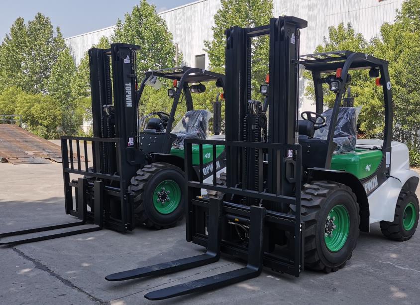 Cheap All Terrain Forklift.jpg