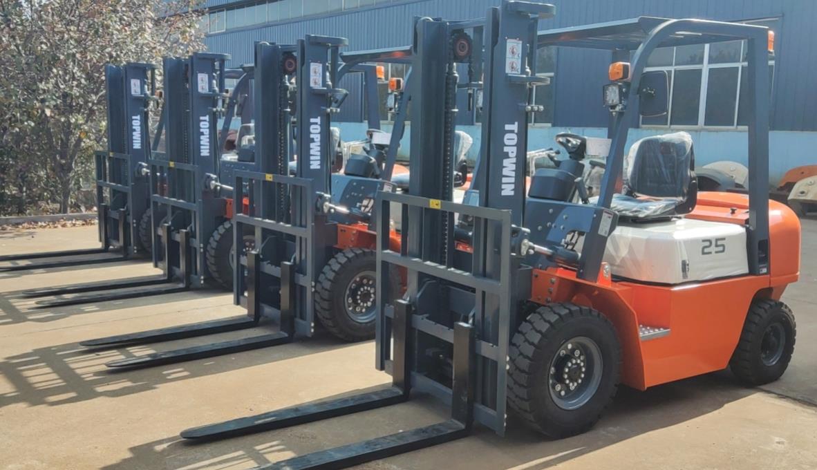 2.5ton forklift.jpg