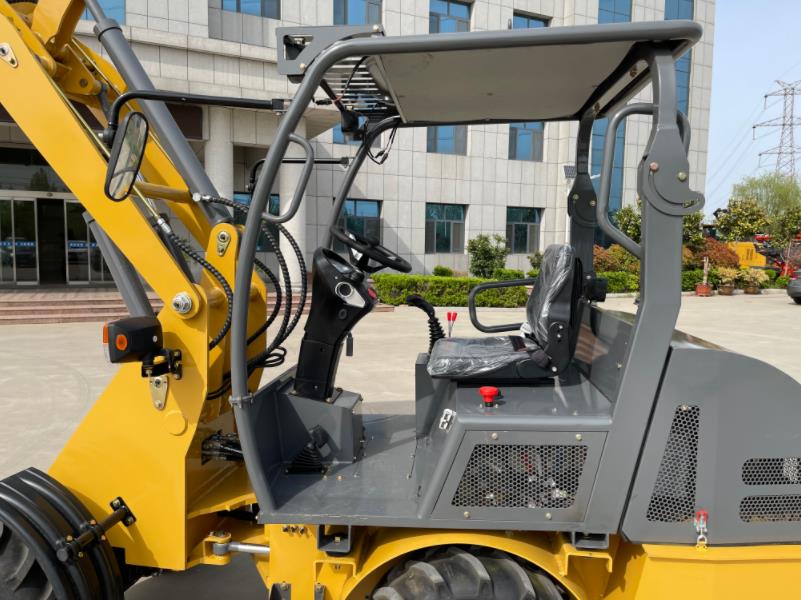 Four Wheel Electric Loader.jpg